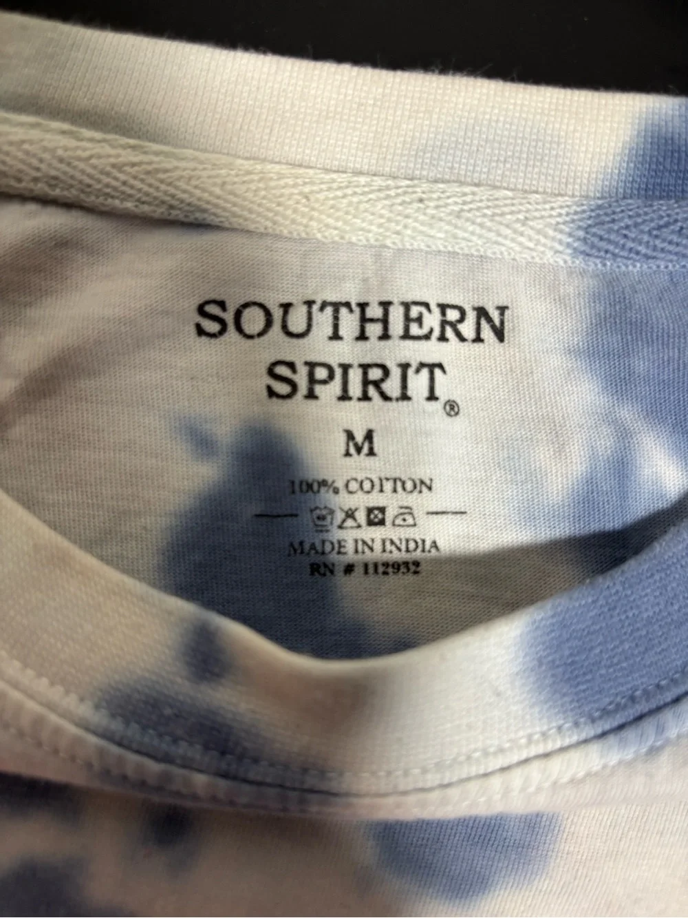 Southern Spirit Women’s Long-Sleeve Tie-Dye Pocket Tee - Blue/White
